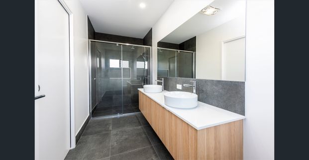 9 Sarazen, Coral Cove, Qld 4670 - Photo 1