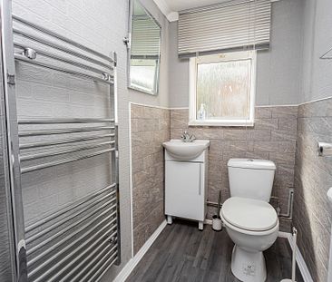St. Johns Meadow, Blindley Heath, RH7 - Photo 5