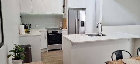 Modern 2BR Kingsland Haven w/ Parking - Photo 4