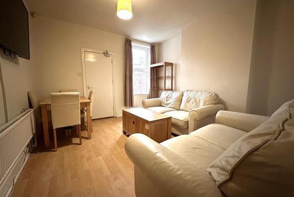 4 bedroom house to rent - Photo 1