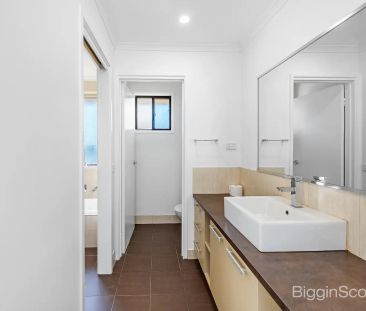 “Charming Home on Spacious 590sqm Allotment in Prime Location!” - Photo 6