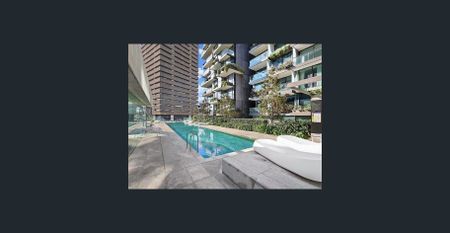 Dual Key Studio in the Iconic Central Park Building - Photo 4