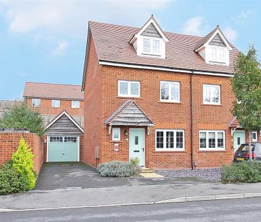 4 bedroom semi-detached house to rent - Photo 4