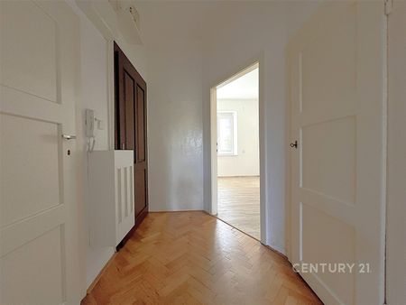 Pronájem bytu 2+kk 45 m² - Fotografie 4