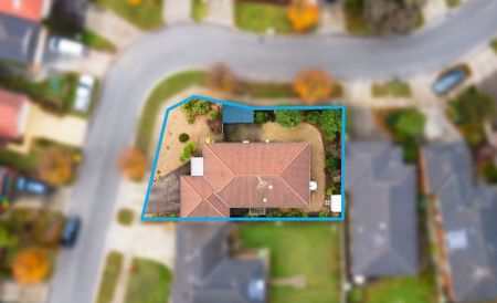 Beautifully Maintained 3-Bedroom Home in Prime Pakenham Location! - Photo 5