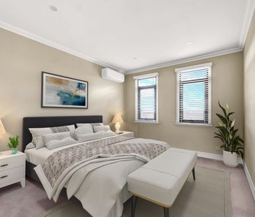 Contemporary Elegance in the Heart of Kew - Photo 5
