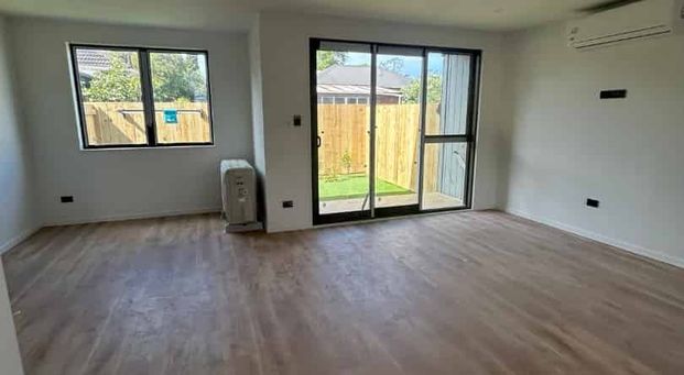 SUNNYVALE, 3 BEDROOMS - Photo 1