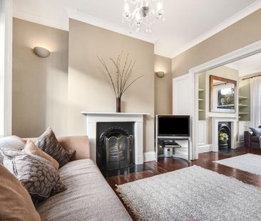 3 bedroom terraced house to rent - Photo 1