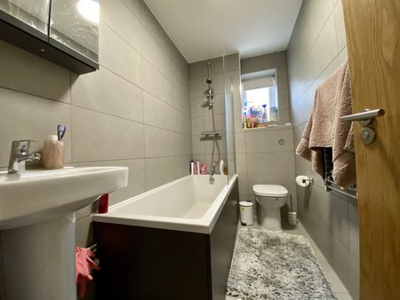 Churchill Villas, Churchill Way, City Centre - Photo 5