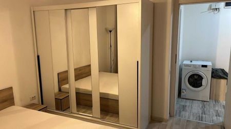 Metalurgiei jilavei cu parcare studio - Fotografie 2