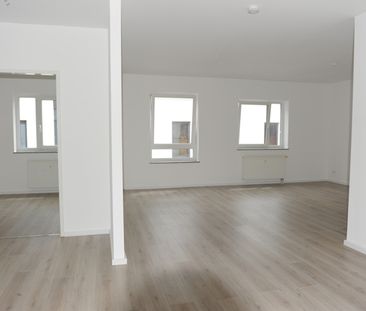 Wunderschöne 3 Raum-Wohnung mit toller Dachterasse und Einbauküche!! - Foto 2