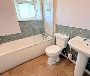 2 bedroom terraced house to rent - Photo 6
