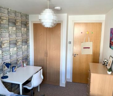 2 bedroom flat to rent - Photo 5