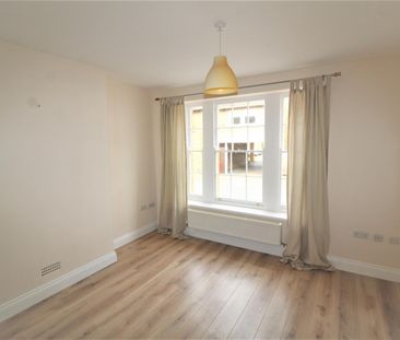 St. Mary Street, Chippenham, SN15 - Photo 1