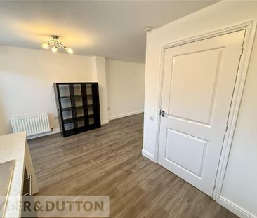 4 bedroom terraced house to rent - Photo 3