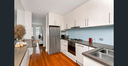 BB010 - 3 bedrooms - Opposite Bondi Beach - Photo 4