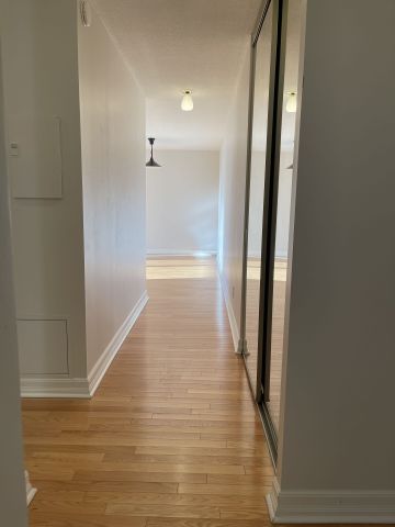 For Lease - 71 Somerset Street Unit# 1006, Ottawa Centre, Ontario - Photo 2