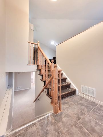 For Lease - 88 Leggott Avenue, Barrie, Ontario - Photo 3