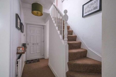 Holmfirth Road, Meltham, HD9 - Photo 4