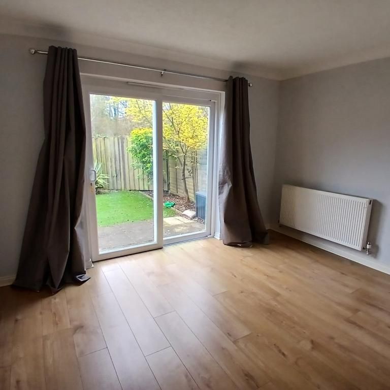 2 bedroom terraced house to rent - Photo 1