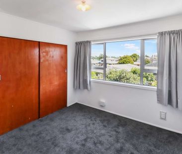 2-Bedroom in Papatoetoe - Newly Renovated - Photo 5