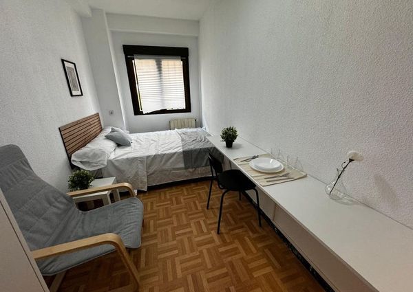 Calle Alejandro Sánchez, Madrid, Community of Madrid 28019