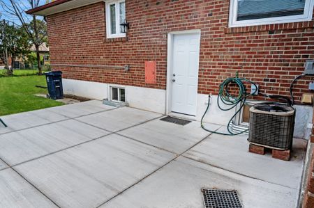 For Lease - 35 Silverhill Drive Unit# Lower, Toronto, Ontario - Photo 3