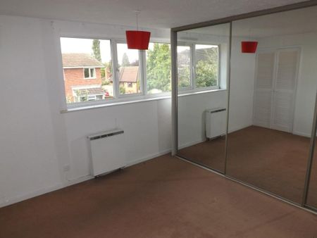 2 Bed End Terrace, Springfields, NG2 - Photo 2