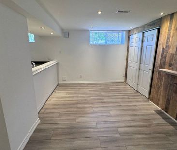 For Lease - 58 Foreht (Basement) Crescent, Aurora, Ontario - Photo 6