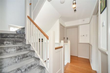 4 bedroom semi-detached house to rent - Photo 5