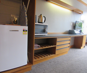 Welcome to Sharella Living - Photo 5