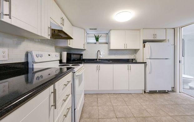 For Lease - 17 Park Street Unit# Lower, Toronto, Ontario - Photo 1