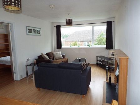 2 bedroom maisonette to rent - Photo 5