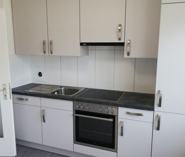 Geräumige renovierte 3.5-Zimmerwohnung mit 2 Balkonen - Foto 2