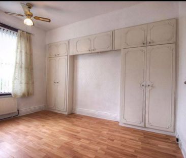 4 bedroom terraced house to rent - Photo 5