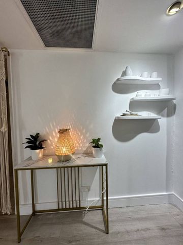 Peaceful Studio Space Located in the Heart of Pyrmont - UNDER OFFER - Photo 4