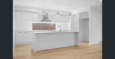 Spacious Modern Family Home in the Heart of Springfield - Photo 4