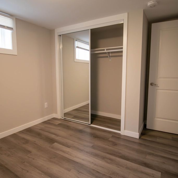 ** BEAUTIFUL ** 3 Bedroom Lower Unit in Welland!! - Photo 1