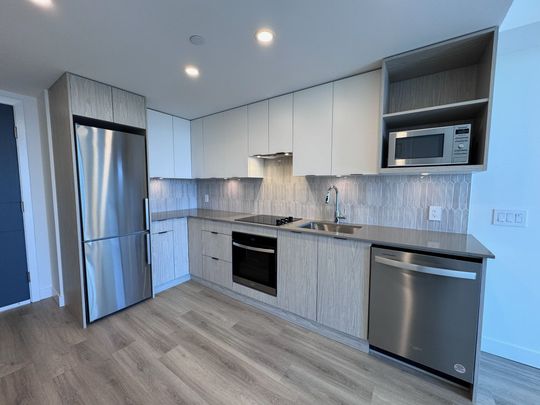 Downtown: 1 bed – SubPenthouse at Bertram - Photo 1