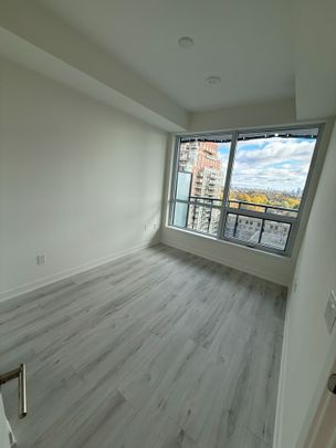 For Lease - 110 Broadway Avenue Unit# 1010 S, Toronto, Ontario - Photo 1