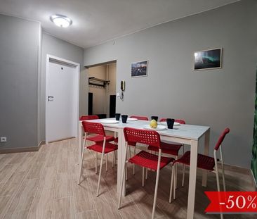 Warszawa, Praga-Południe, Władysława Umińskiego - Photo 1