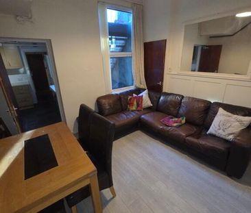 Serviced Room's, 81 Wellesley Avenue, Belfast, BT9 6DH - Photo 2