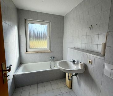 kleine 1- Raumwohnung mit Balkon auf dem Land / Girbigsdorf ! - Photo 2