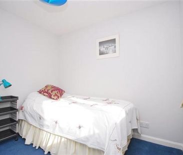 4 bedroom detached house to rent - Photo 5