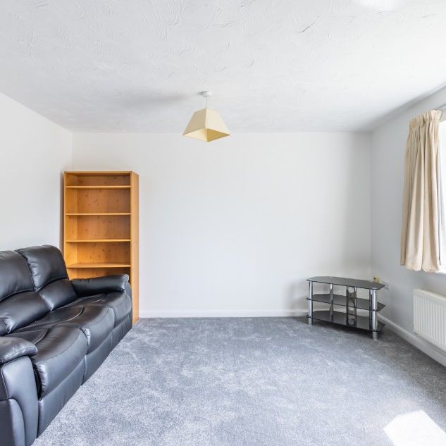 Creswell Place, Cawston, Rugby - Photo 1
