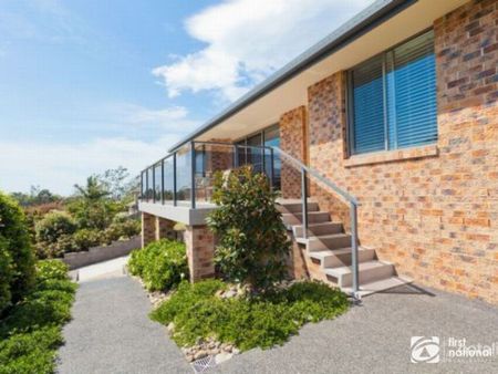 Picture-perfect family home in a prime Coffs Harbour location - Photo 4