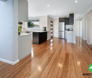 16 Ullamulla Crescent, Queanbeyan - Photo 2