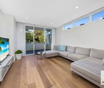 Apartment in Boutique Development fully furnished - Photo 2