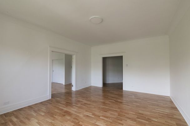 2068 Sherbrooke - Photo 1