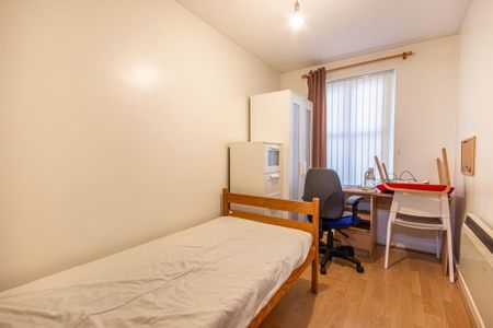 2 bedroom apartment to rent - Photo 5